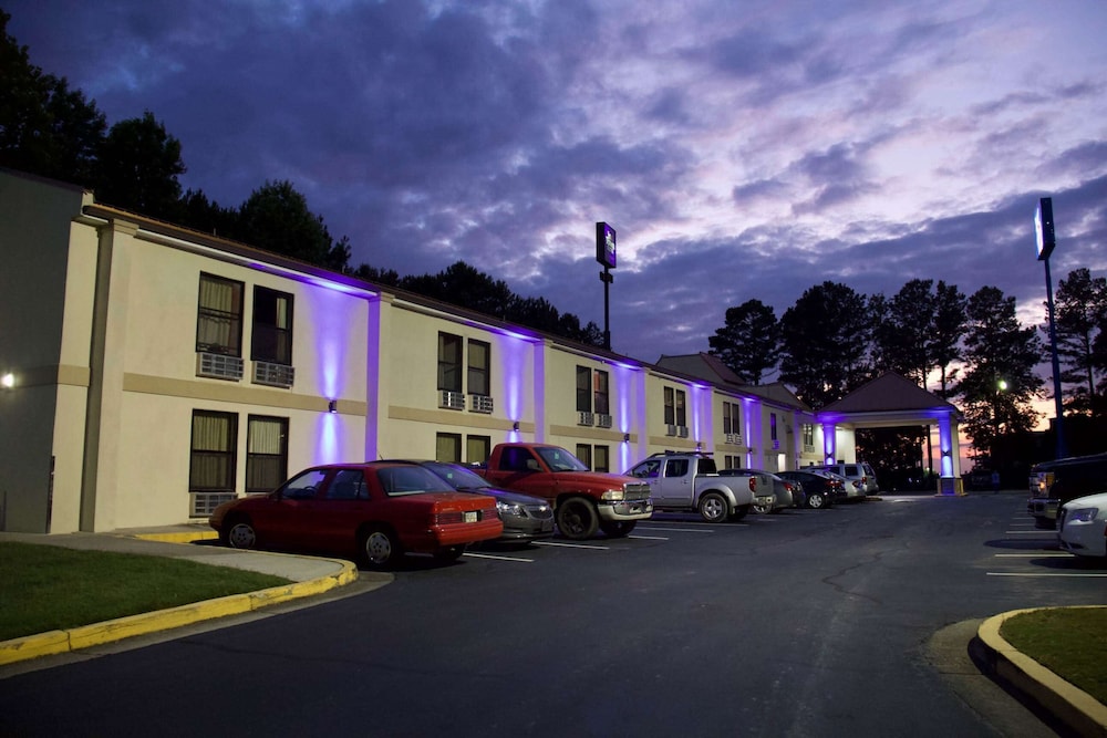 Motel6 Suwanee GA - Gwinnett Center 56/60