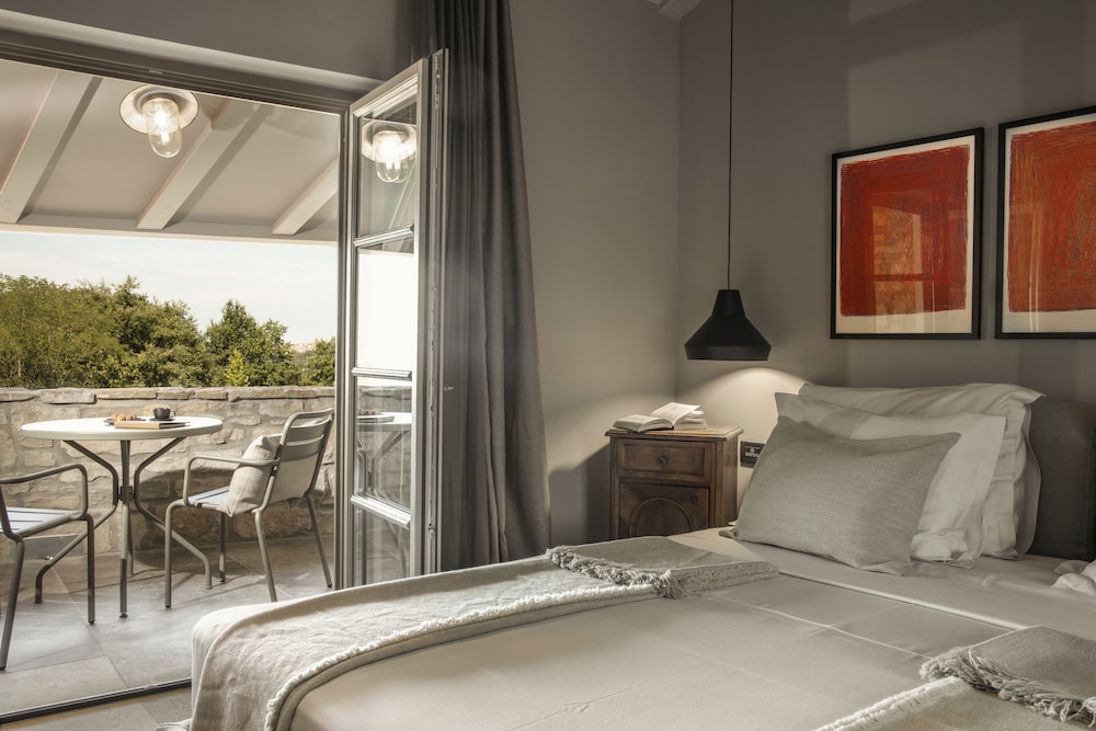 San Canzian Hotel & Residences 18/78