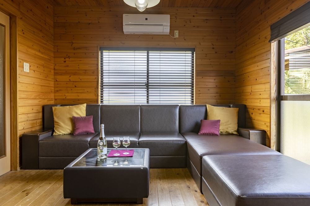 Goto Conkana Kingdom Winery and Resort 52/64