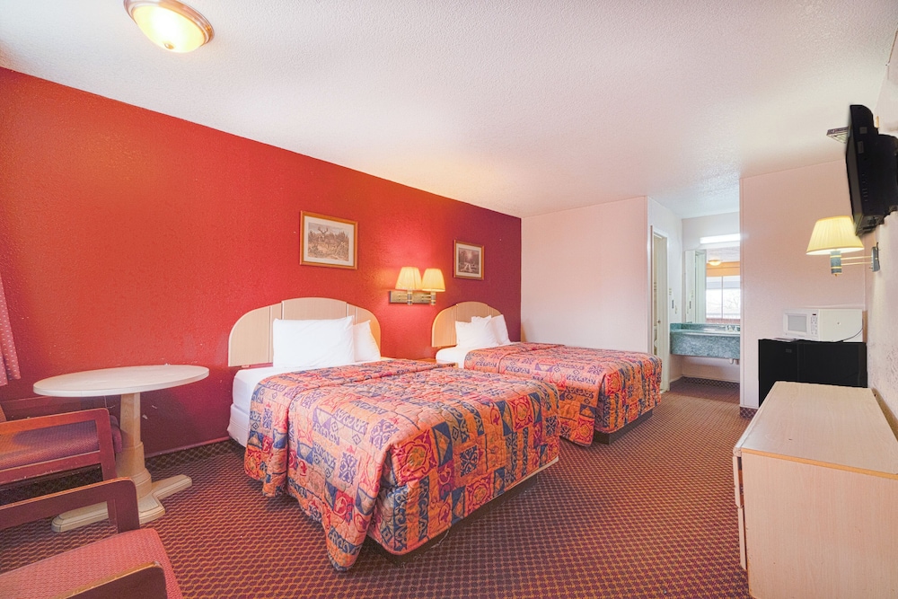 غرفة بسريرين كوين، Regency Inn Three Rivers I-37 10/10