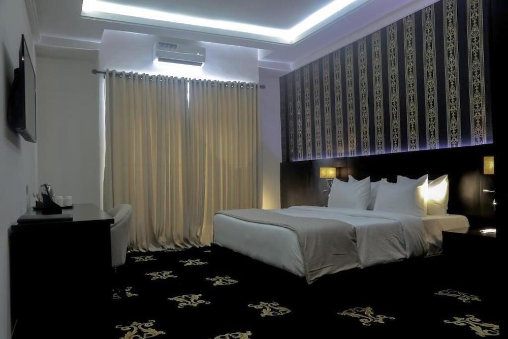 Bon Hotel Ikeja Residence 5/11