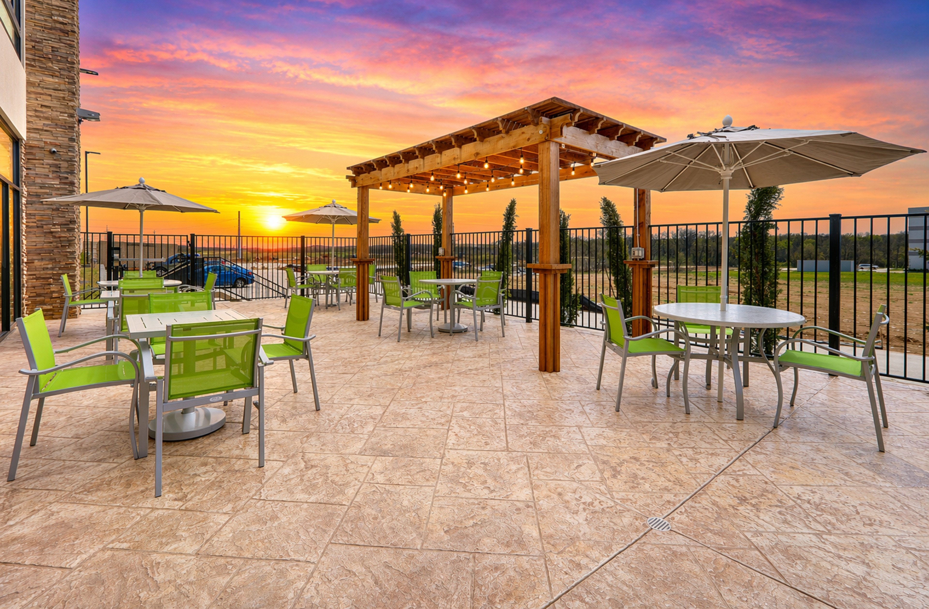 Holiday Inn Express & Suites Fort Worth North - Northlake 53/58