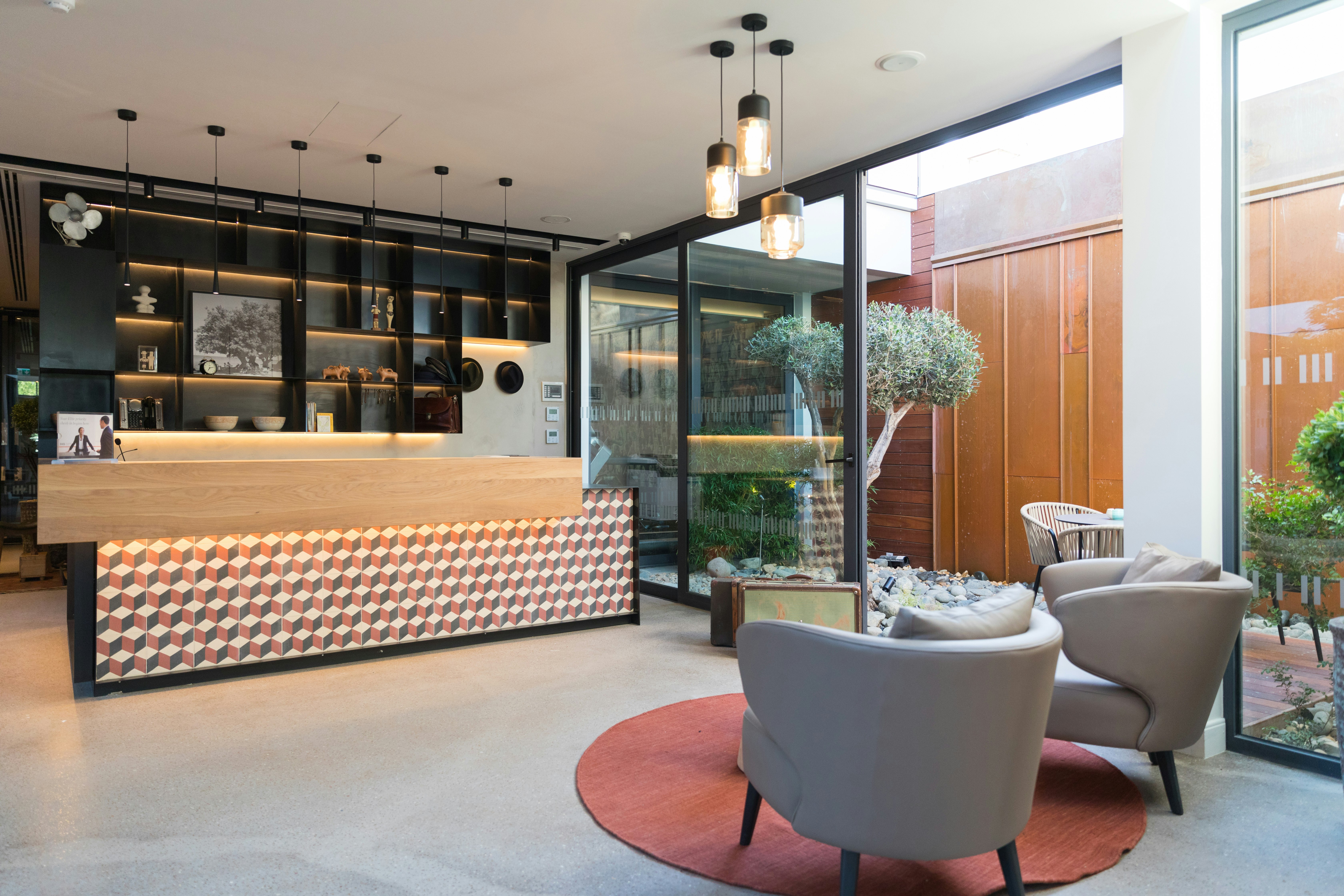 INDIGO HOTEL - Adults Only 16/82