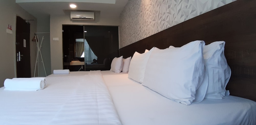 Miico Hotel Mount Austin 31/58