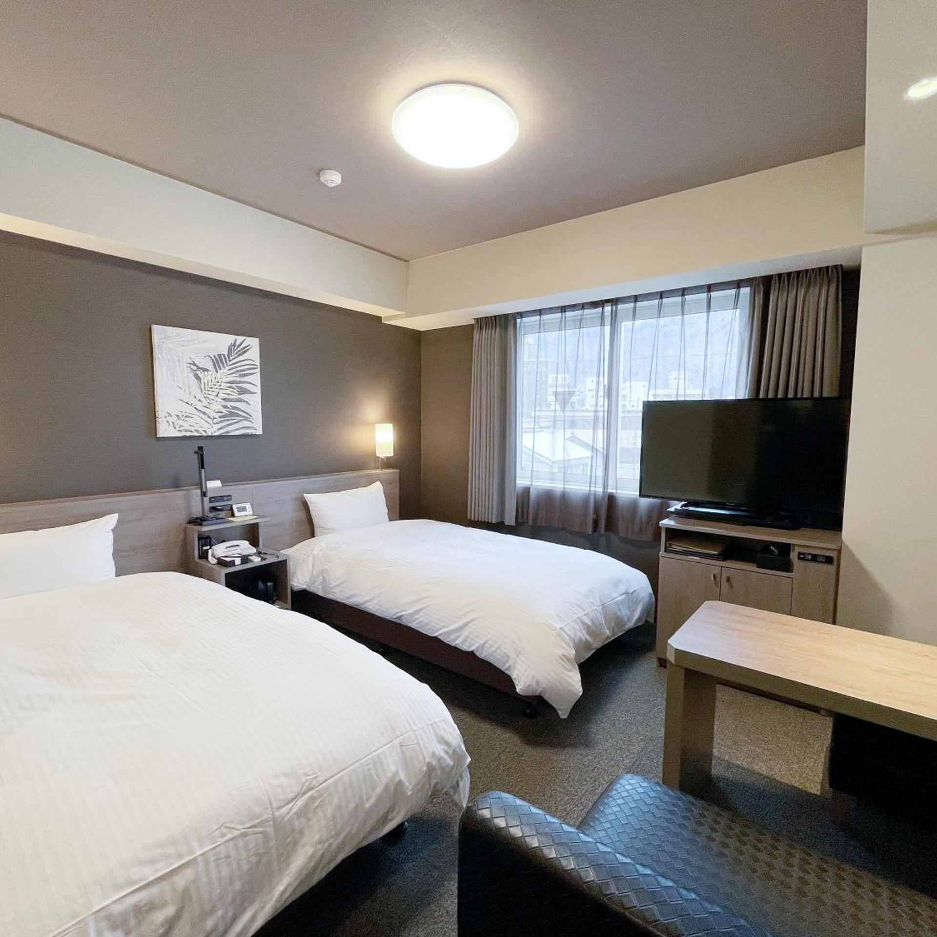 Comfort, Twin Beds, East Wing, Smoking