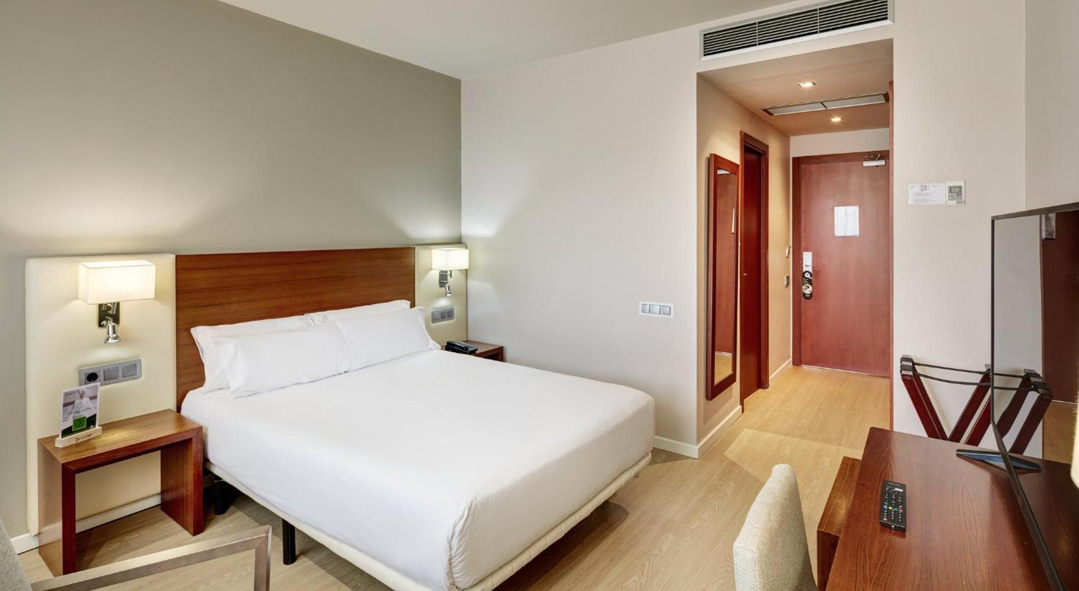 Superior, with Extra Bed, Sercotel Ciutat de Montcada 5/10