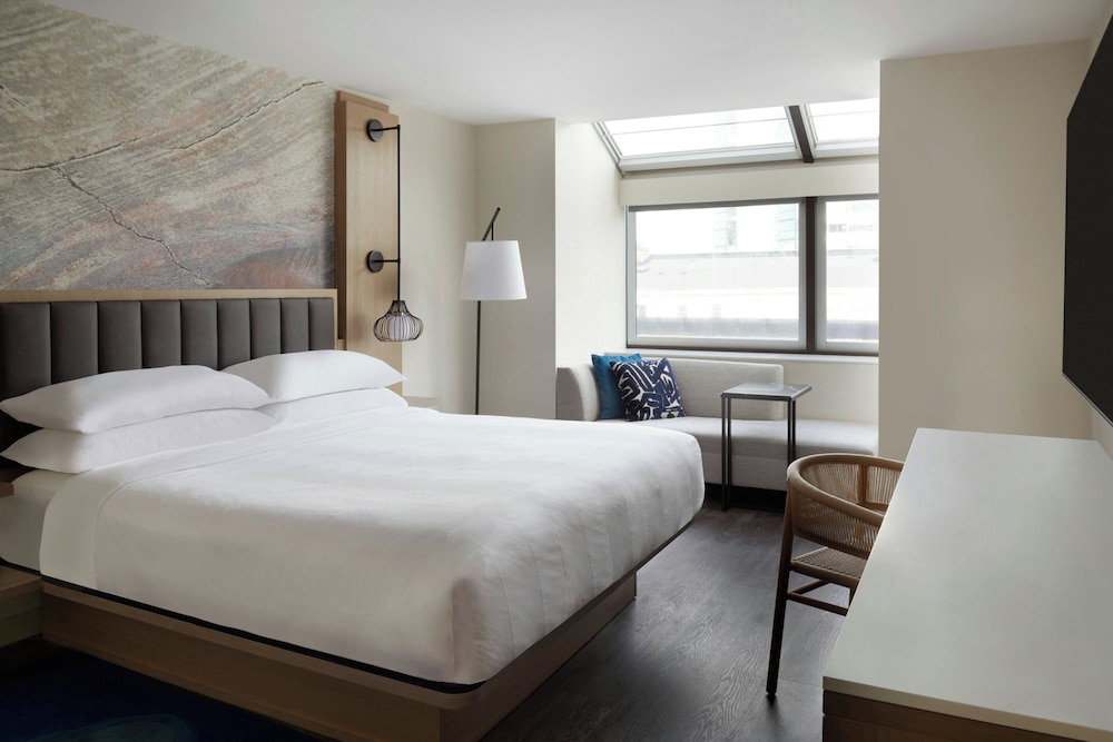 Kingston Market Square Hotel 11/50
