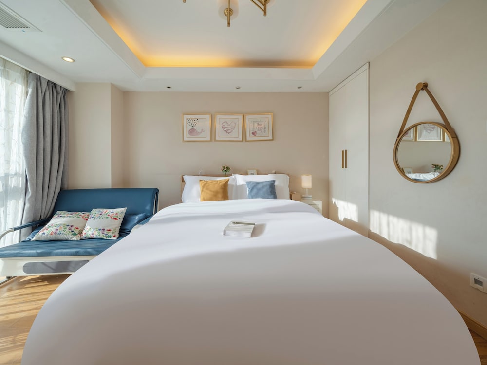 Comfort, Triple, Double Bed, Sofa, Shanghai Jubelle Boutique Apartment 2/10