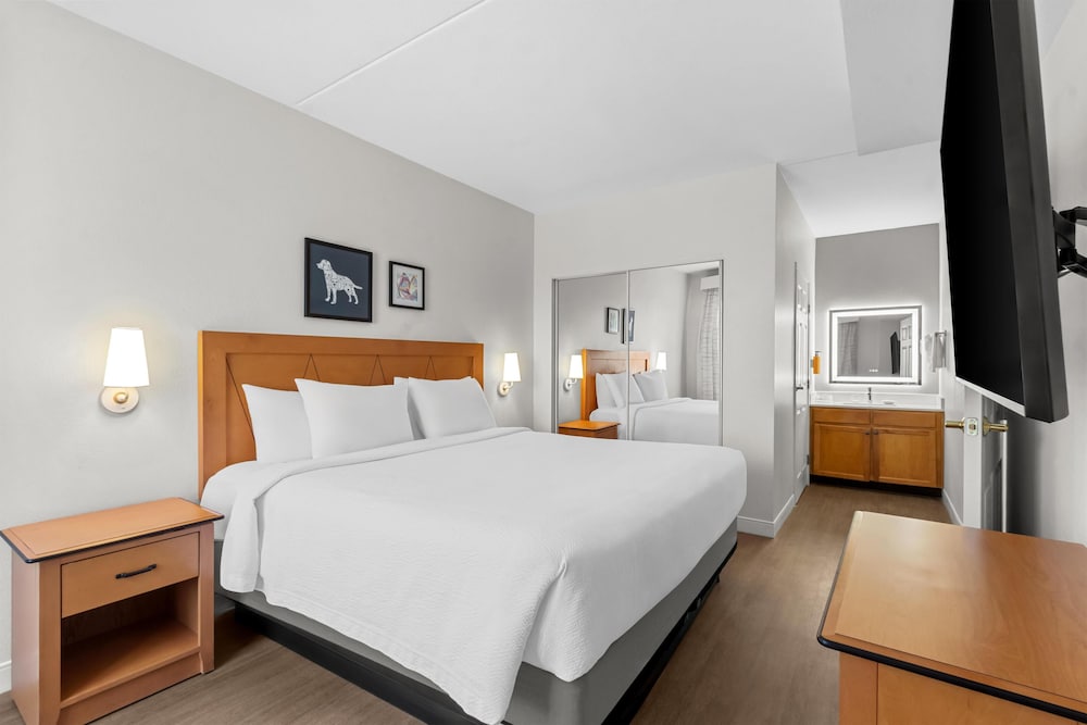 Sonesta ES Suites Goodyear 12/58