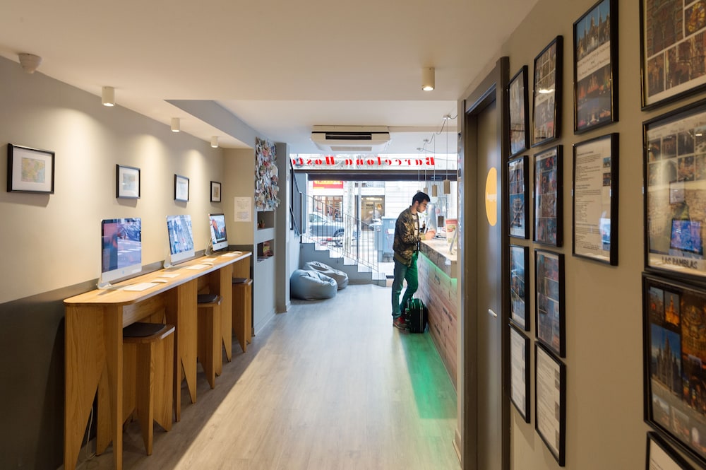 Yeah Barcelona Hostel 6/34
