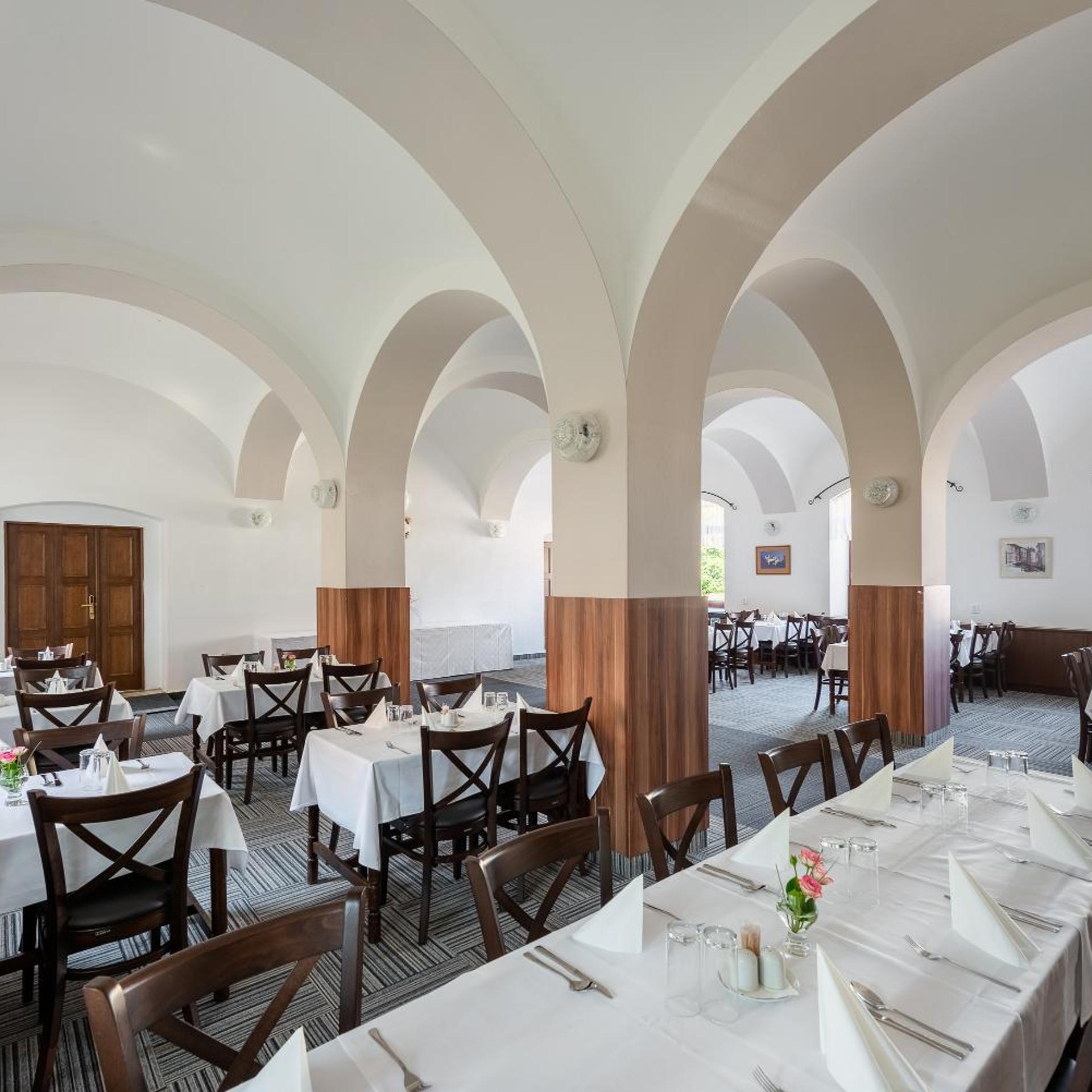 Floret Hotel 32/50
