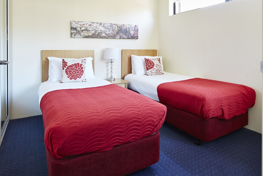 MANUKA PARK SERVICED APARTMENTS 32/58