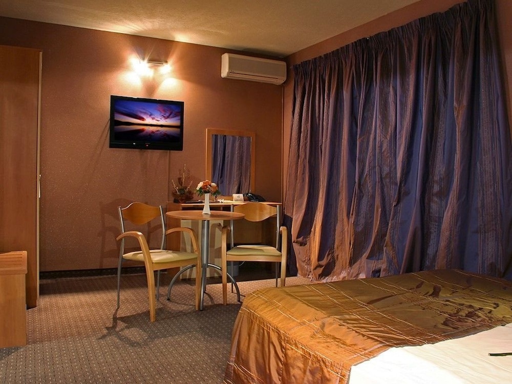 Brod Hotel 13/29