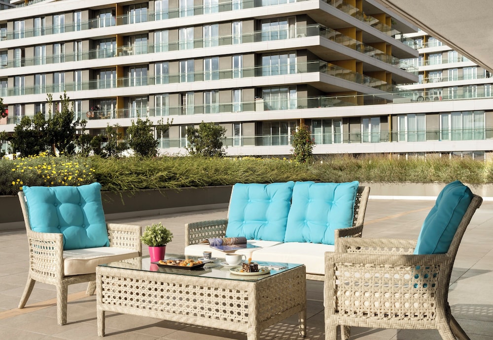 The Superior Living Batisehir 46/55