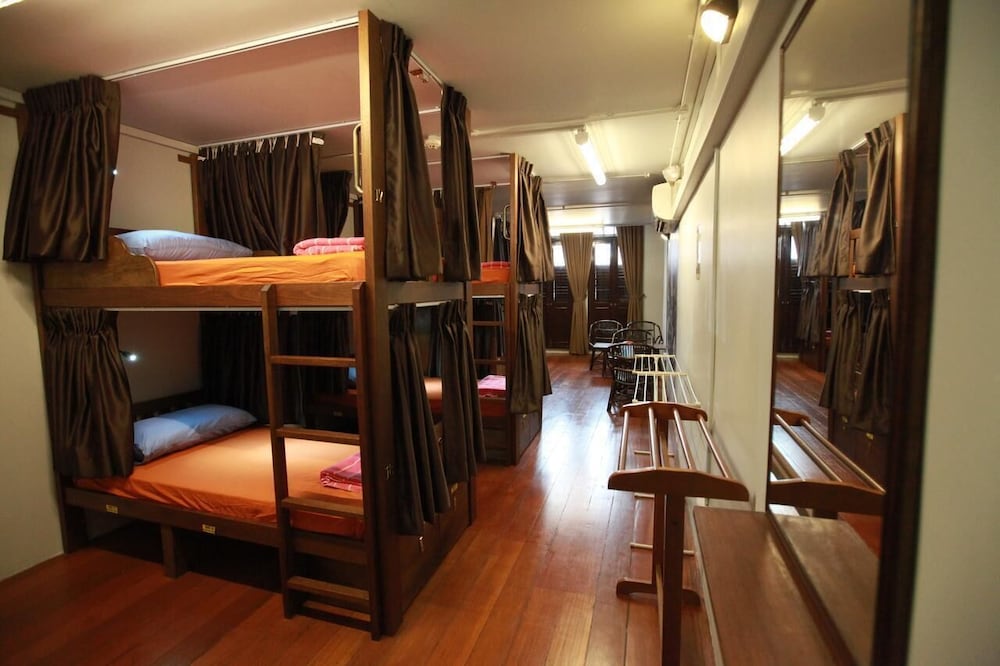 Mixed Dorm, 10 Beds