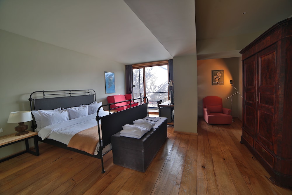 Rooms Hotel Kazbegi 35/55