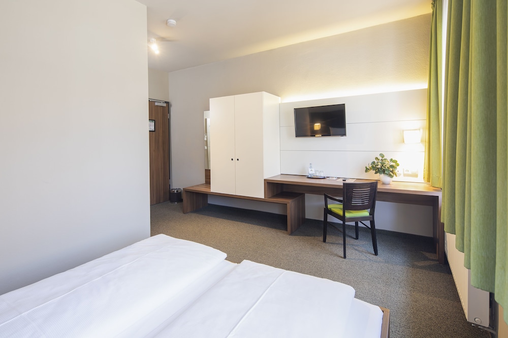 RiKu Hotel Memmingen Hallhof 15/50