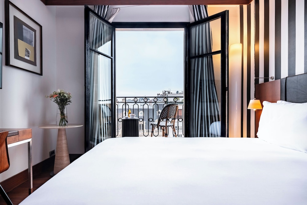 Prestige Room Arc de Triomphe Balcony