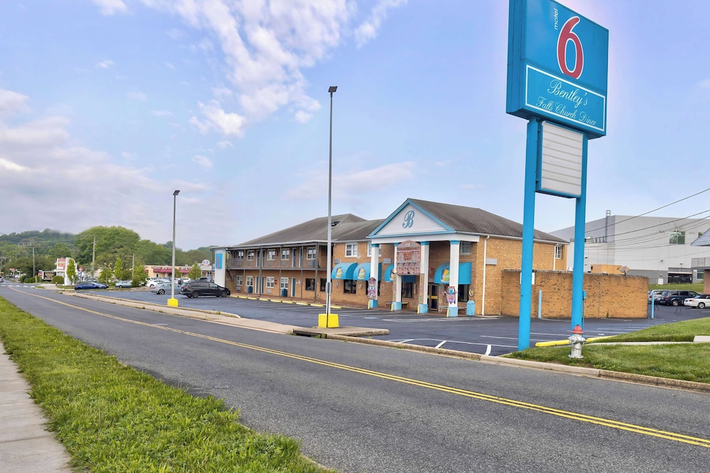 Motel6 Falls Church, VA - Arlington Boulevard 19/25