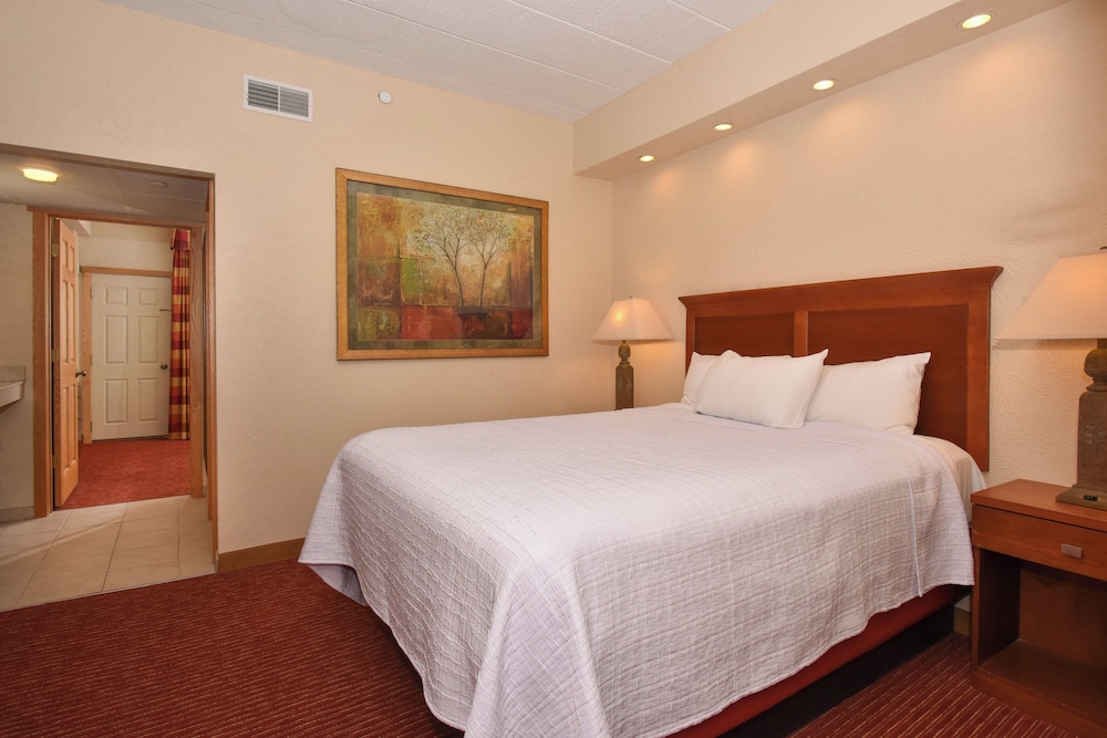 1 Bedroom, Family Suite, Murphy Bed, 2 Queen Beds, Sofa