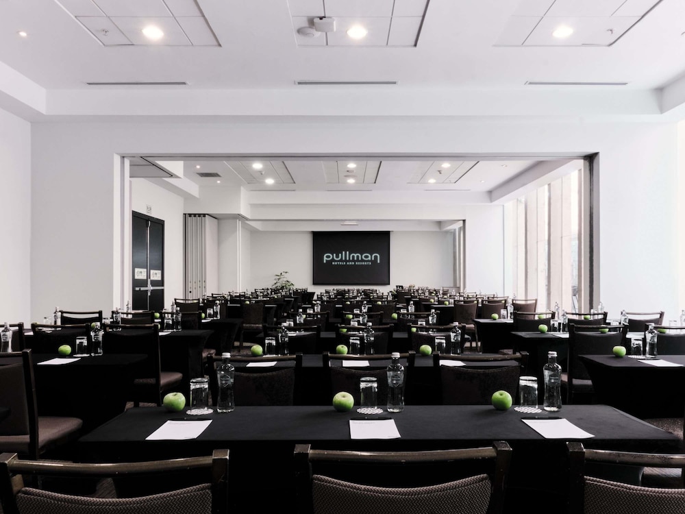 Pullman Lima San Isidro 40/49