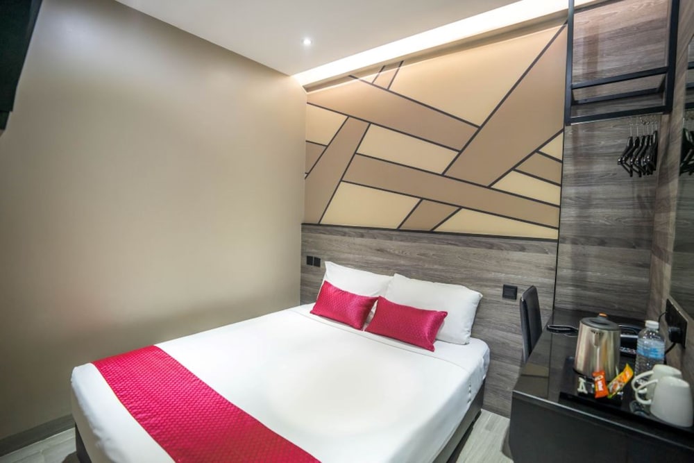 Hotel 81 Orchid 23/31