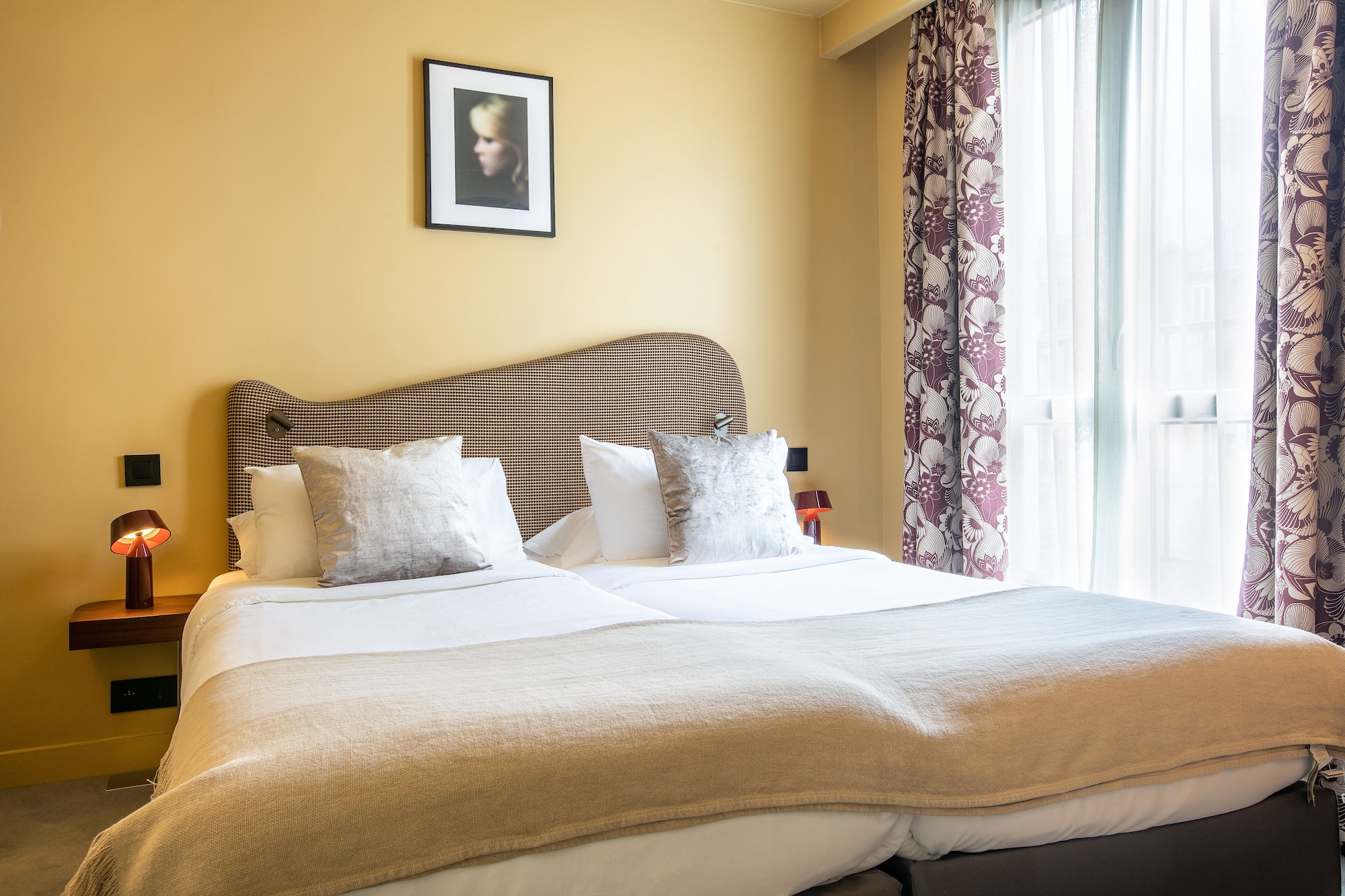 SUPERIOR, DOUBLE BED