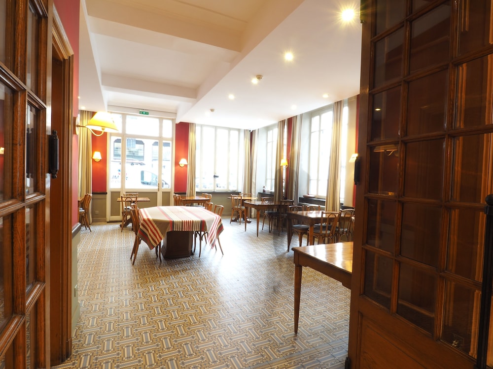 HOTEL DU SIMPLON 37/50