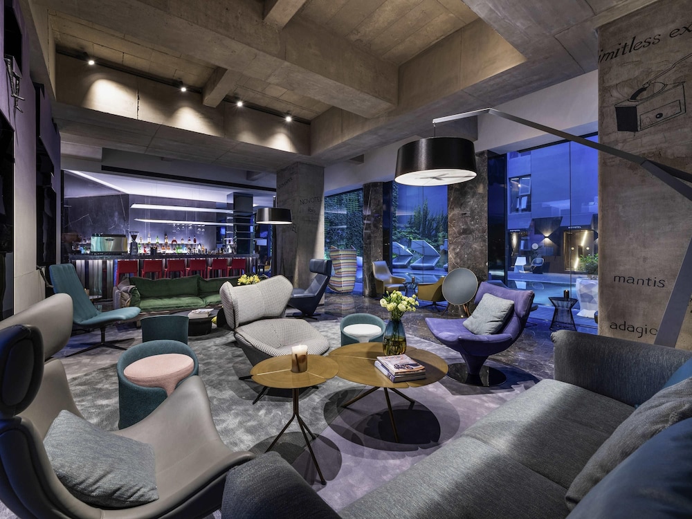 Novotel Yangzhou Slender West Lake 35/60