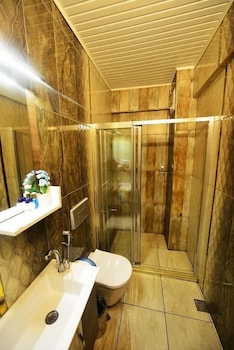Goblec Hotel 35/72