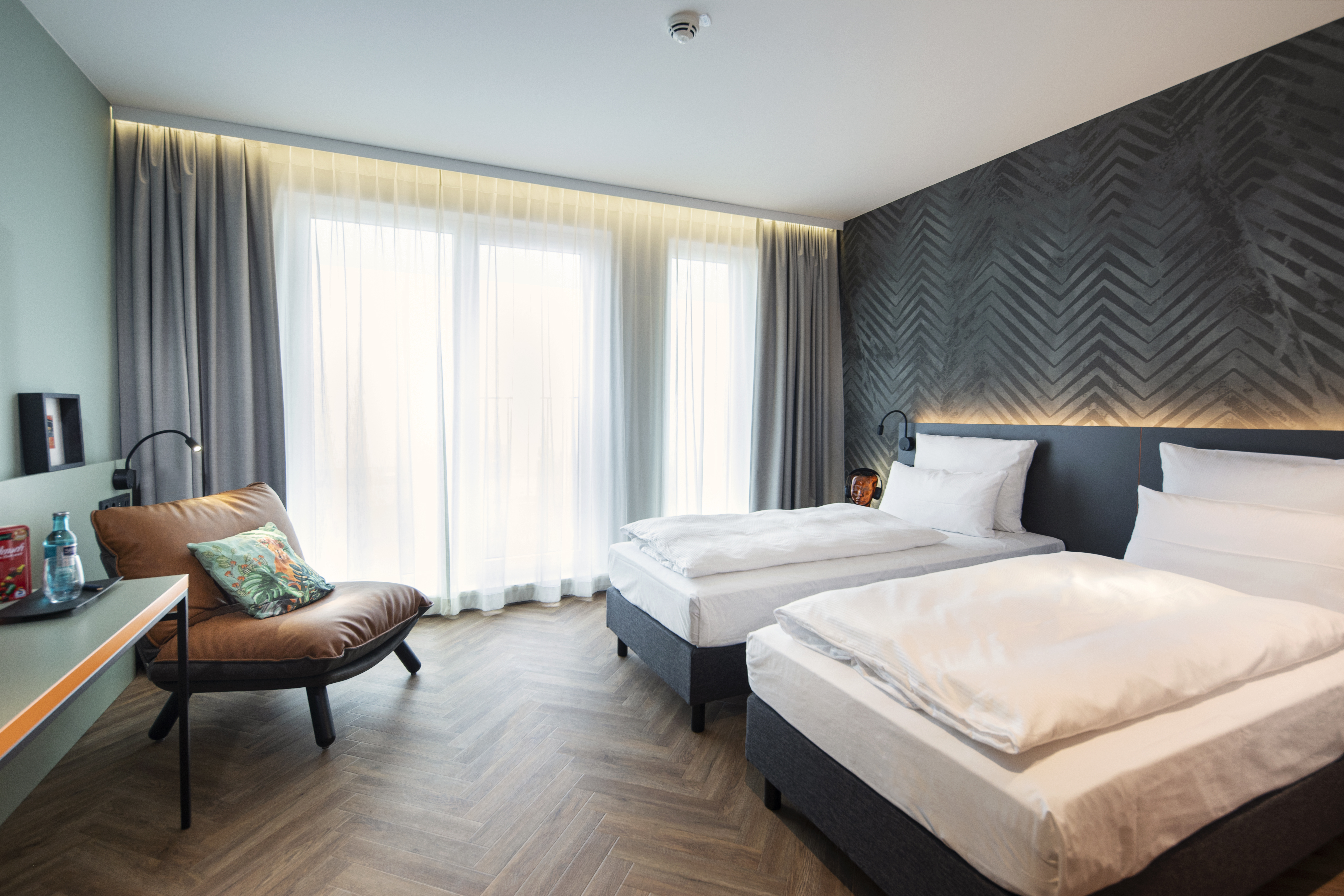 Superior, Queen Bed