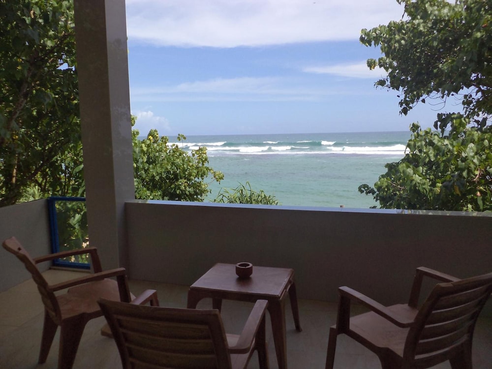 Paradise Beach Resort 32/50