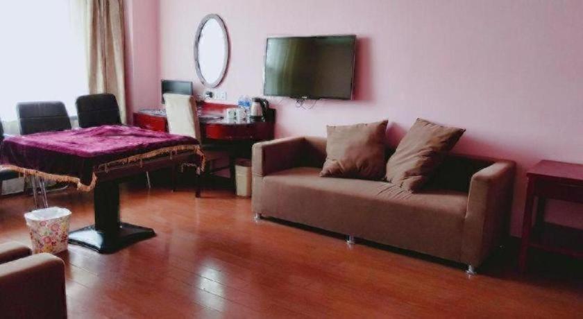 GreenTree Inn Beijing Daxing Xingye Street Liyuan Business Hotel 37/49