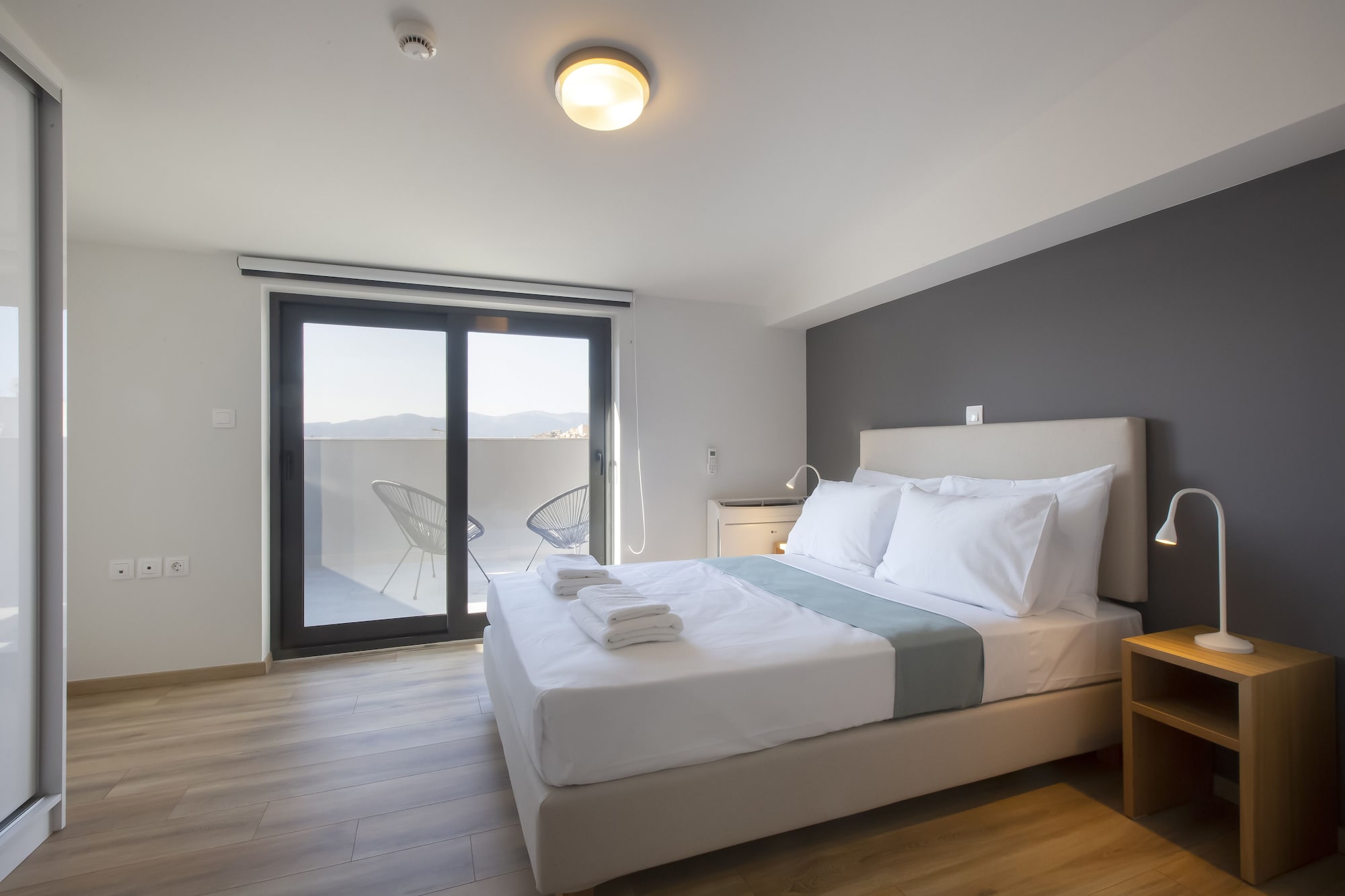 MAISONETTE, PANORAMA, FAMILY, 2 DOUBLE BEDS, OUTDOOR JETTED TUB, SOFA