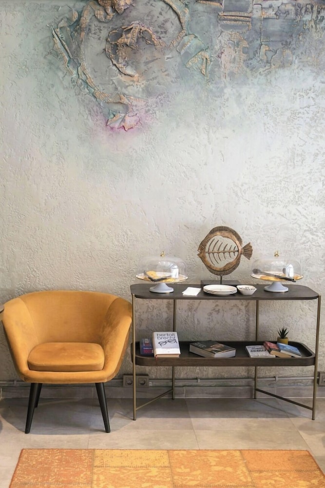 Smart and Simple Hotel Karakoy 25/50
