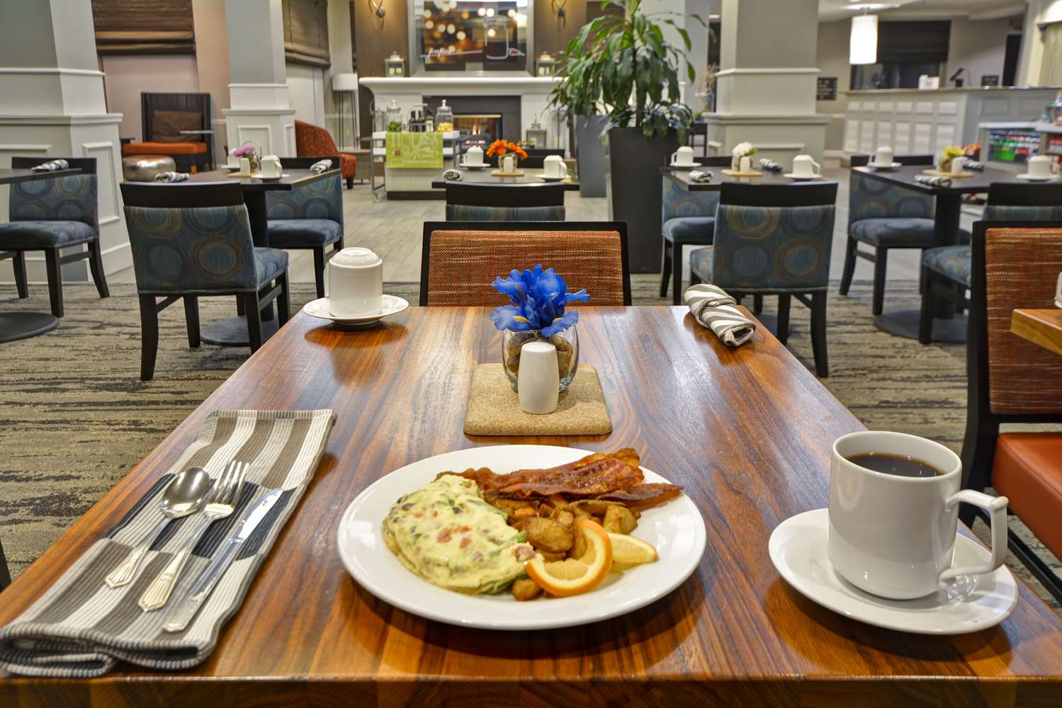 restaurant cafeteria