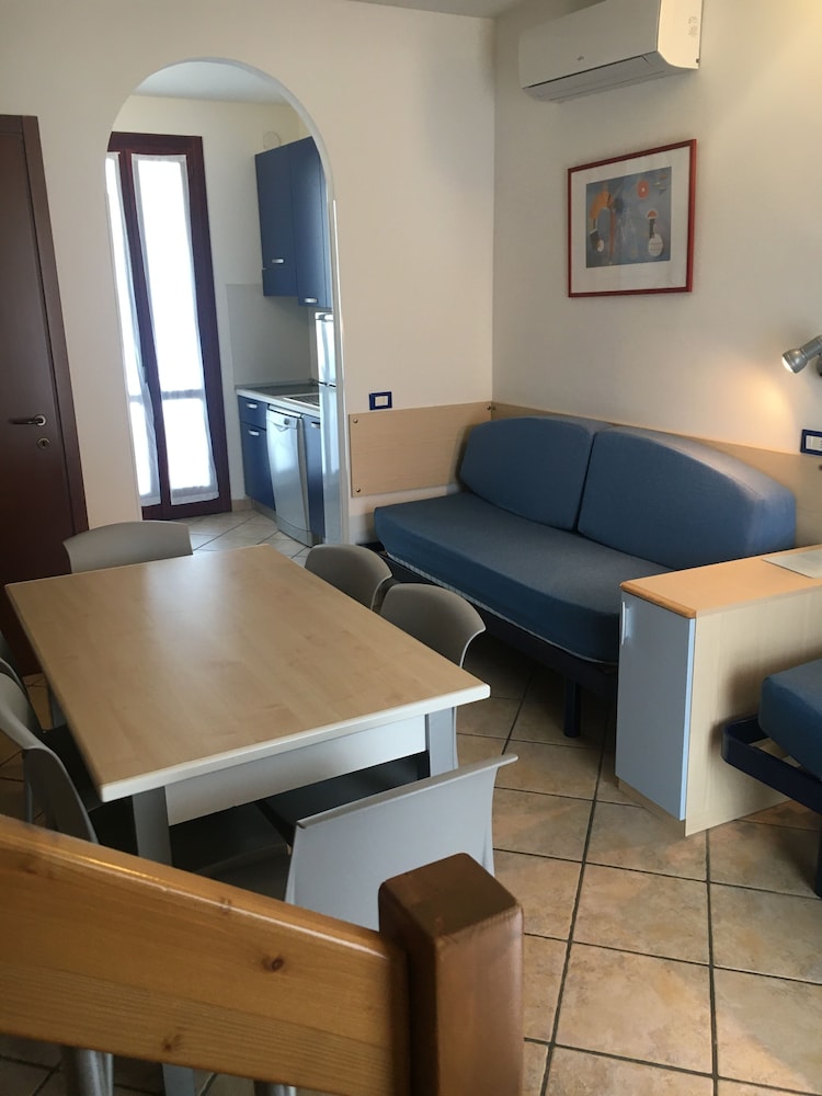 MICHELANGELO HOTEL AND FAMILY RESORT 20/50