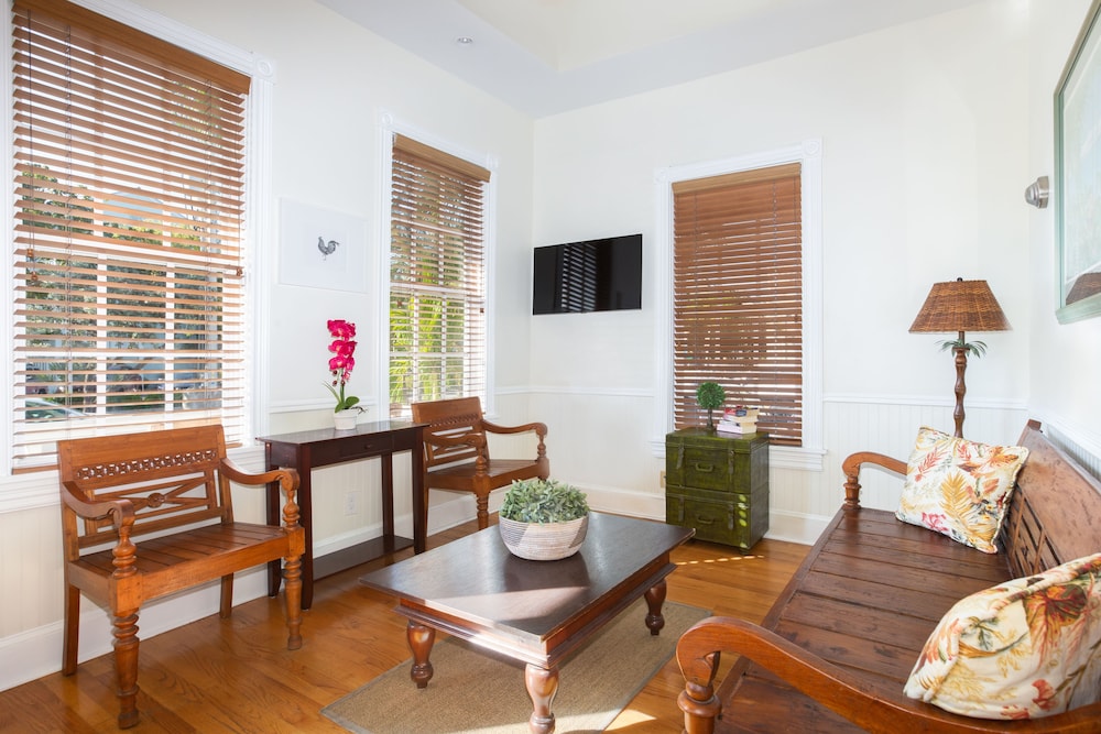 The Southernmost Inn - Adult Only 41/60