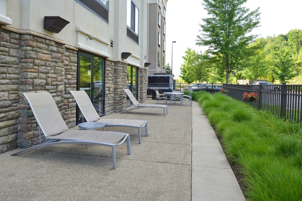 Springhill Suites Pittsburgh Mills 3/43