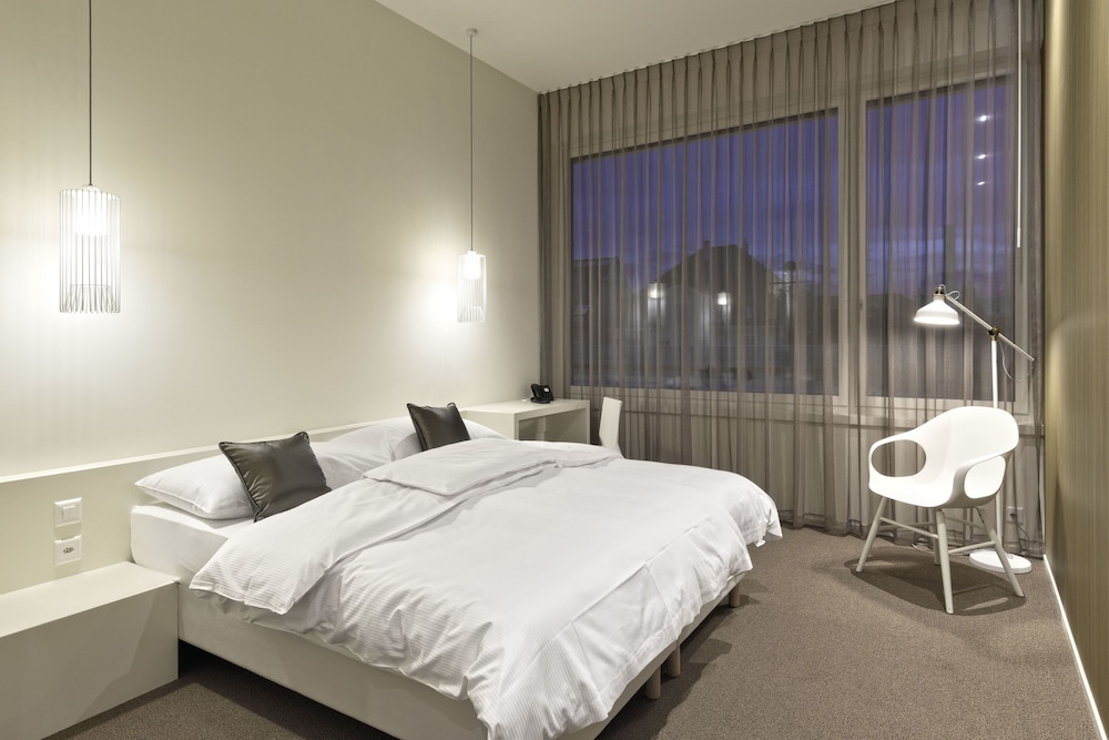 Trafo Hotel 15/54