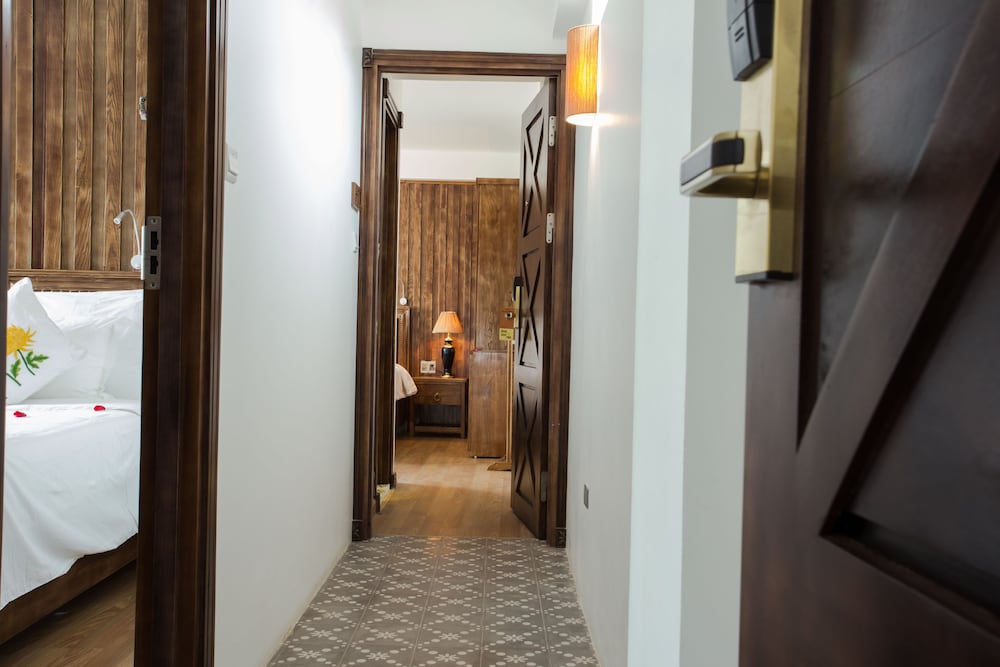 Noble & Swan Boutique Hotel 5/60