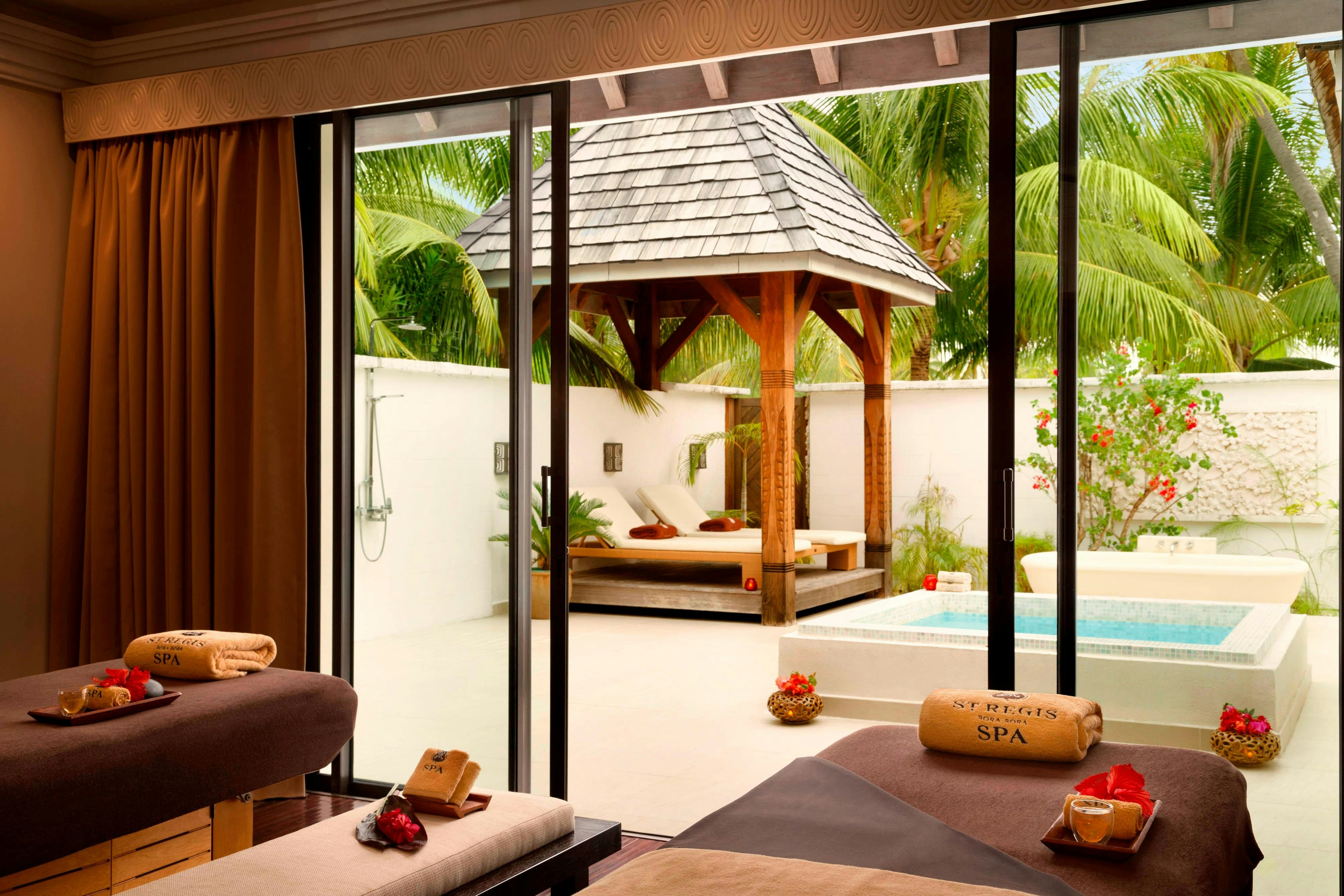 The St Regis Bora Bora Resort 42/84