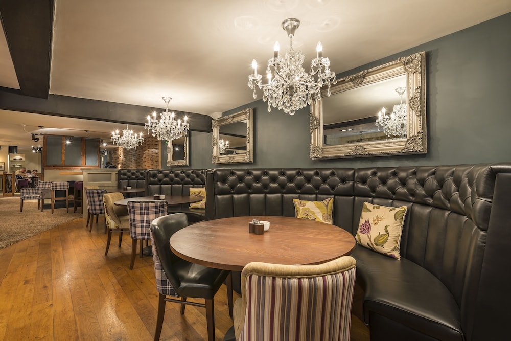 The Golden Lion 53/66