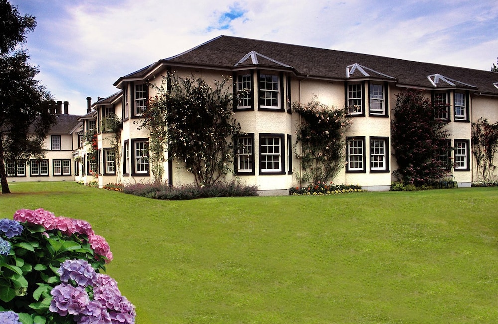 The Green Hotel Golf Leisure Resort 1/60