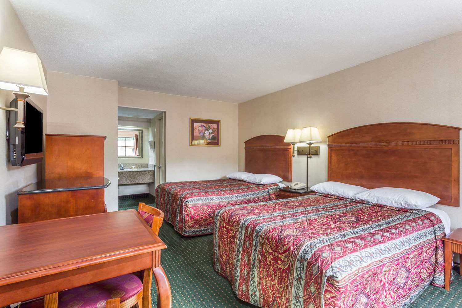 Days Inn by Wyndham Camp Springs/Andrews AFB DC Area 2/9