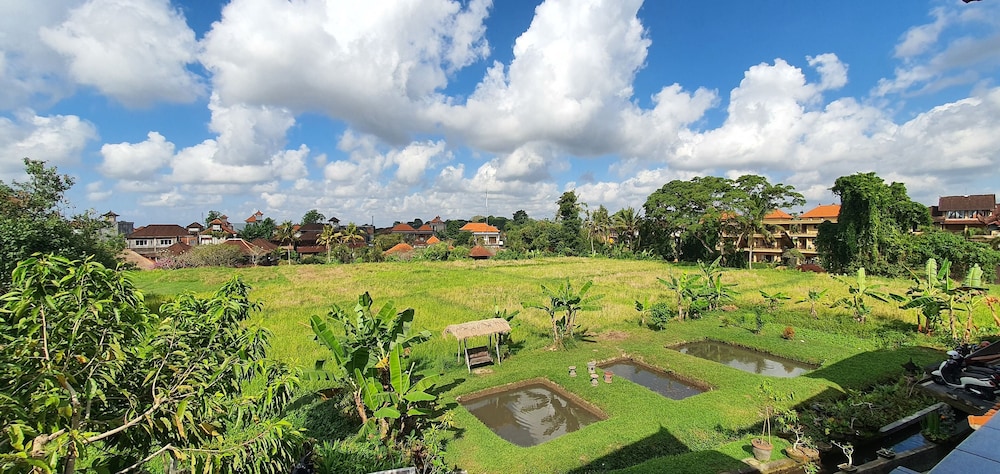 Kunang-Kunang Guesthouse 79/86
