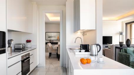2 Bedrooms, Grand, Single Bed