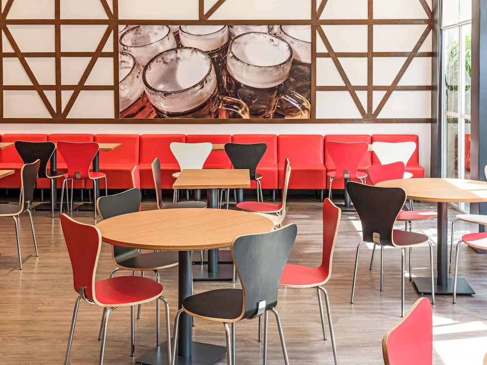 Ibis Blumenau 54/66