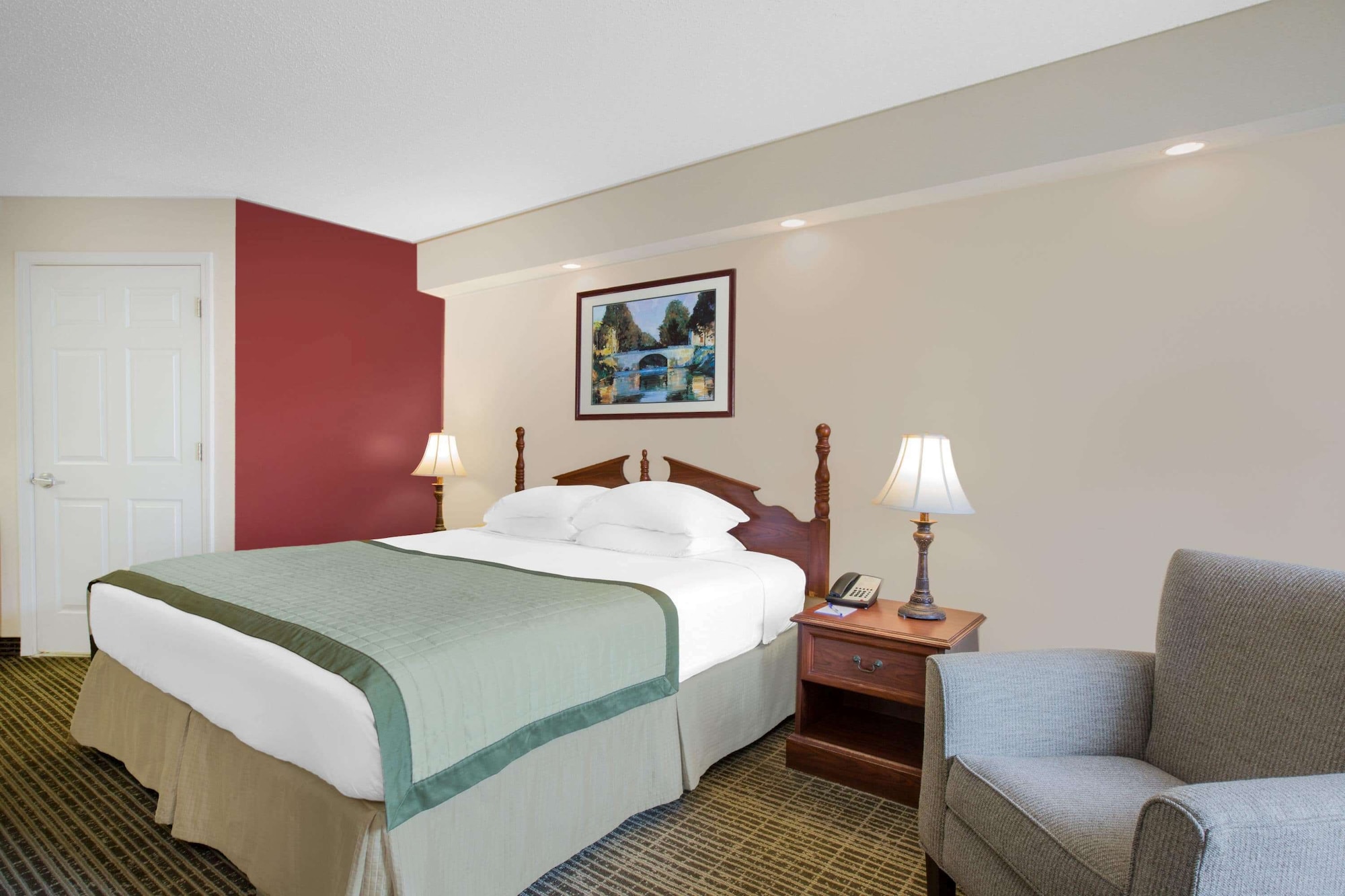 غرفة قياسية بسرير كينج، Baymont by Wyndham Tuscaloosa 6/10