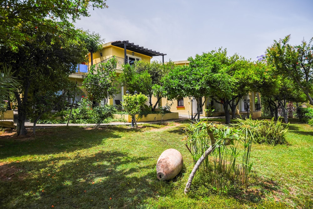 Bellapais Gardens 4/46